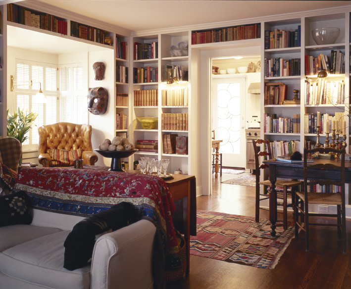 Example of an arts and crafts living room design in Seattle
