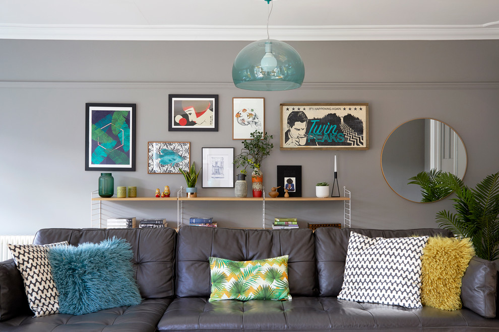 Photo of a retro grey and teal living room in Essex.