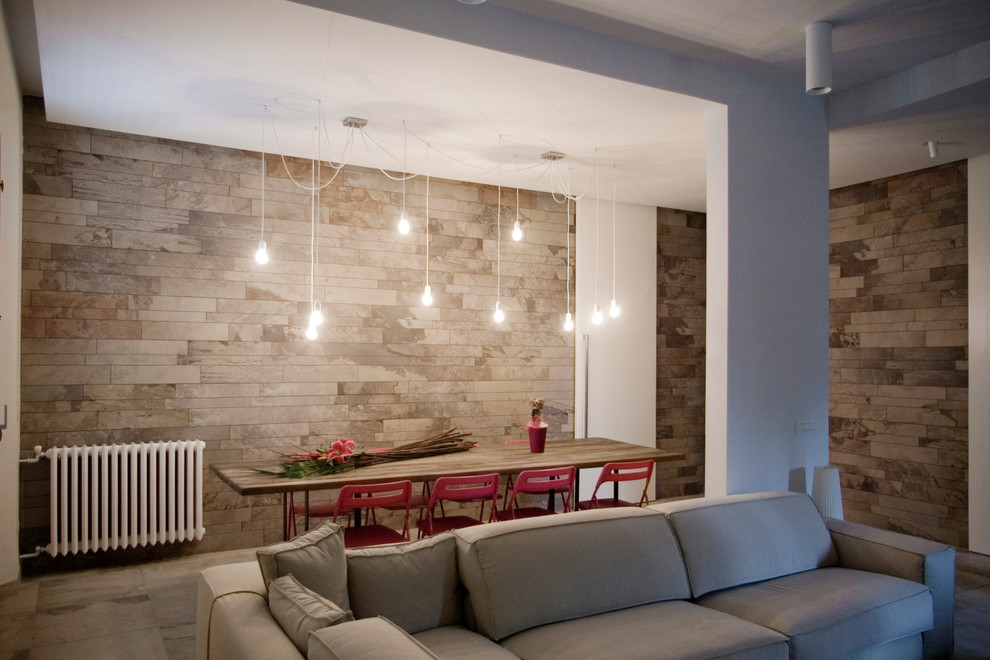 Idee per un soggiorno minimal aperto con pareti beige