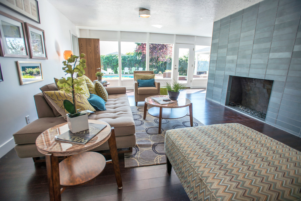 Example of a 1950s living room design in Salt Lake City