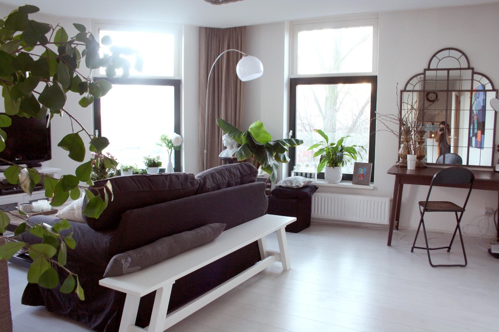 Источник вдохновения для домашнего уюта: гостиная комната в стиле фьюжн