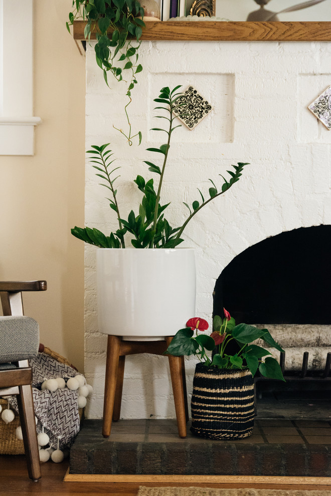 Inspiration for an eclectic living room remodel in DC Metro