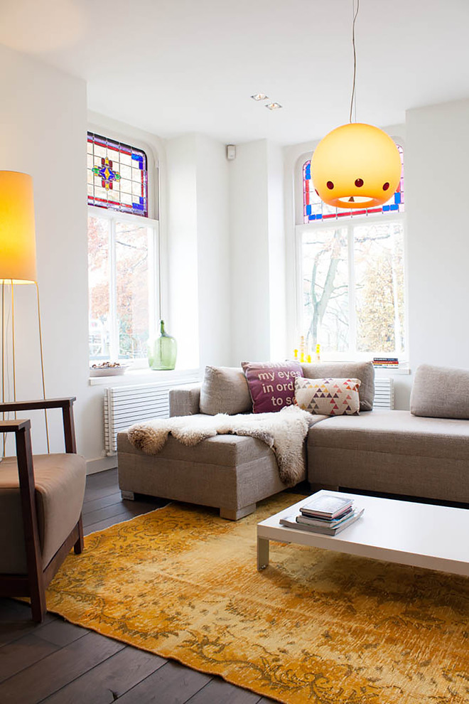 Photo of a contemporary living room in Amsterdam.