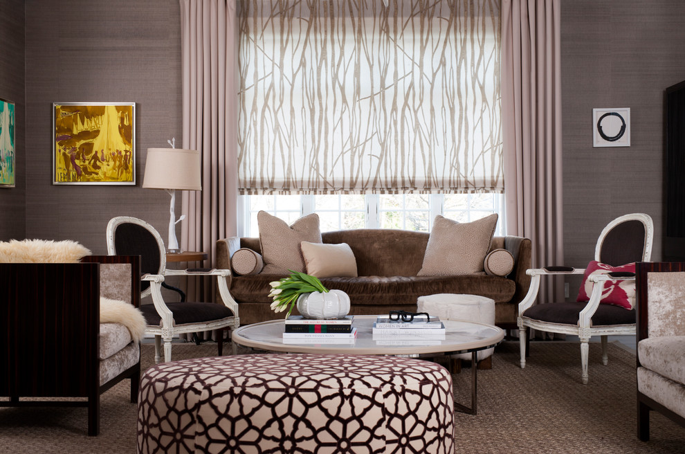Immagine di un soggiorno contemporaneo con sala formale e pareti grigie