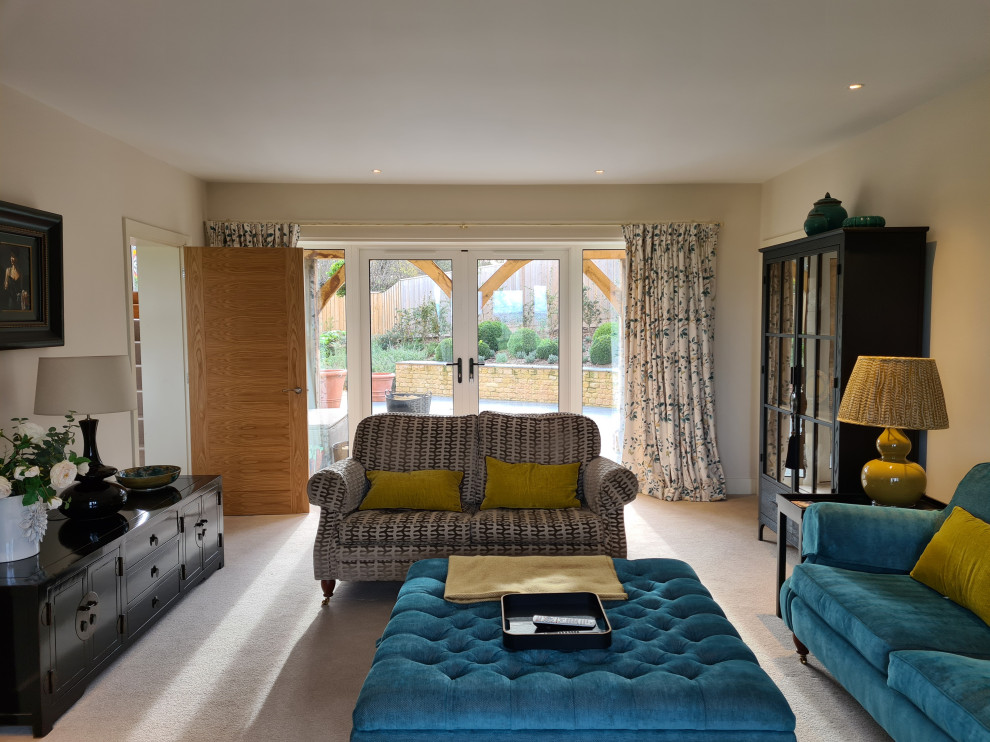 Example of a trendy living room design in Dorset