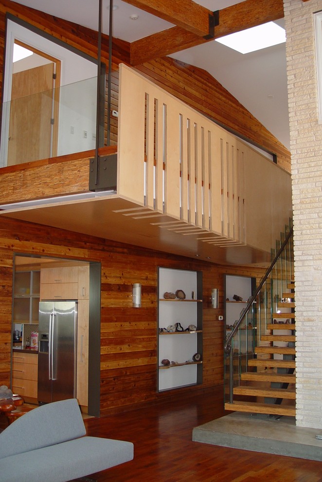 This is an example of a modern living room in Austin.