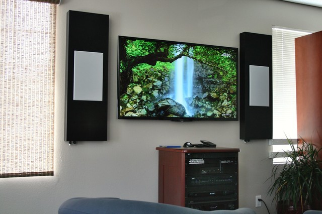 La smart TV con el tamaño ideal para el dormitorio o un salón pequeño la  tienes hoy a un precio irresistible