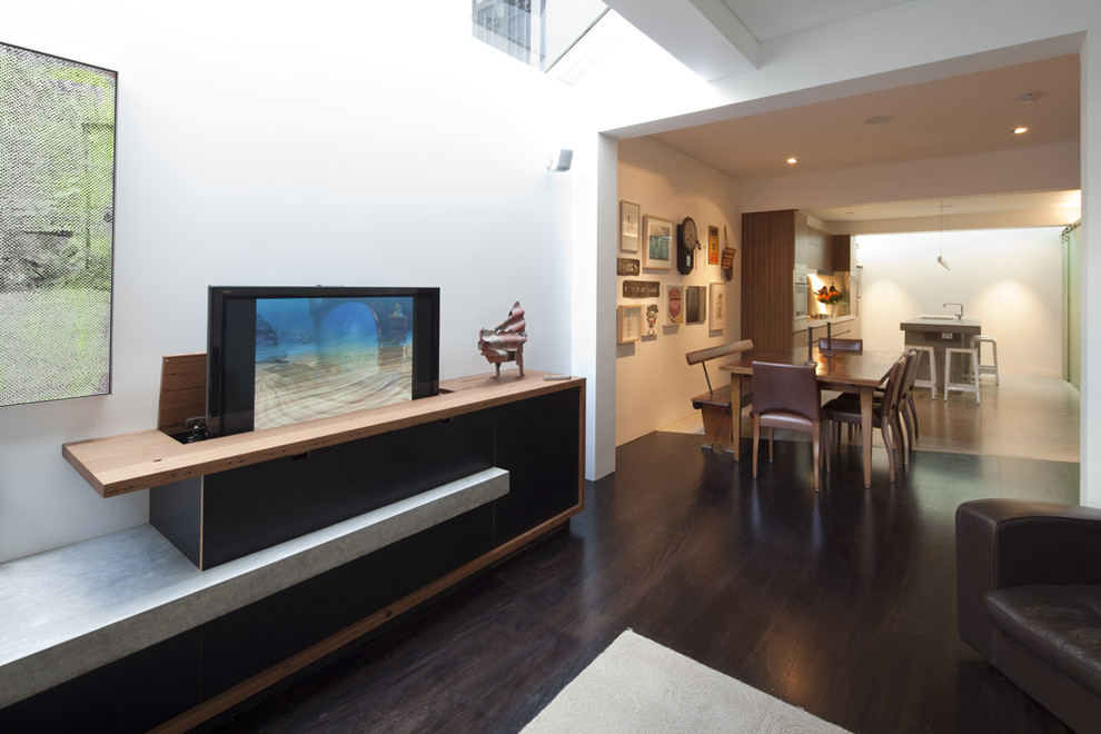 Example of a trendy living room design in Sydney
