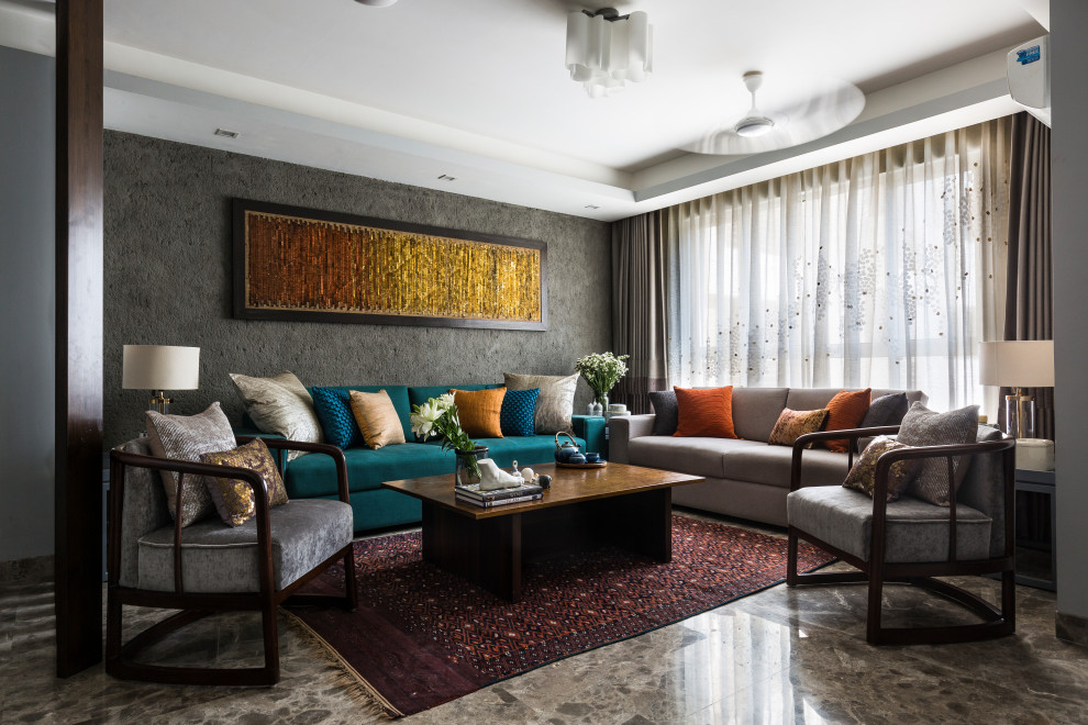 Esempio di un soggiorno design aperto con pareti grigie, pavimento grigio e soffitto ribassato