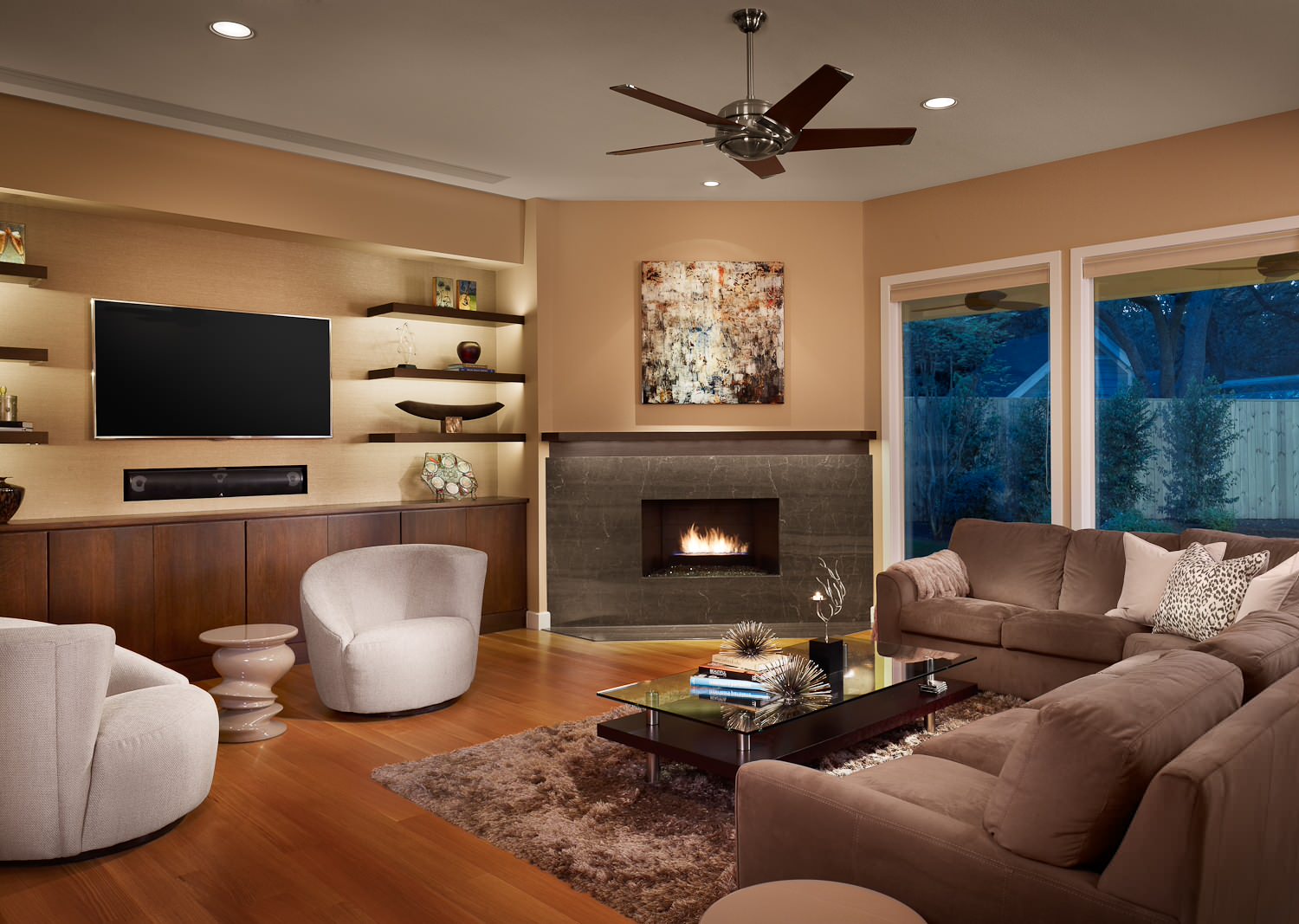 Corner Fireplace Pictures Ideas, Design Ideas For Small Living Room With Corner Fireplace