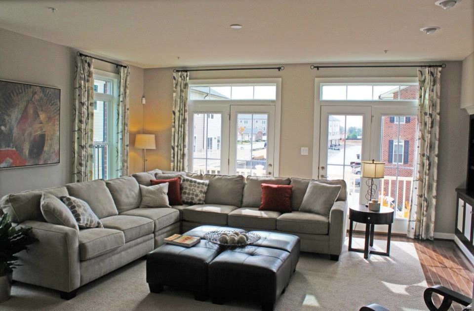 NVHomes Townhomes Traditional Living Room Baltimore by NVHomes