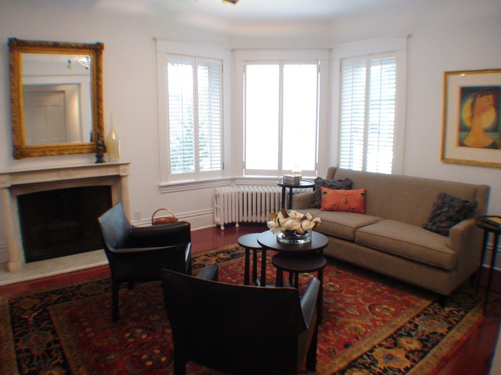 Occupied Staging, Living Room Eclectic Living Room Toronto by