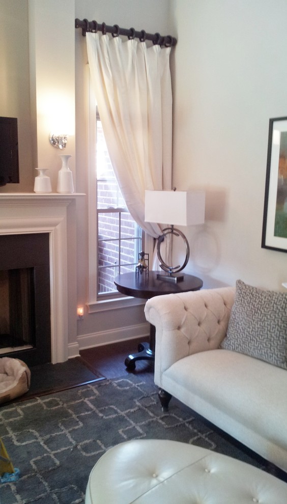 Offwhite & Neutral linen panels Contemporary Living Room