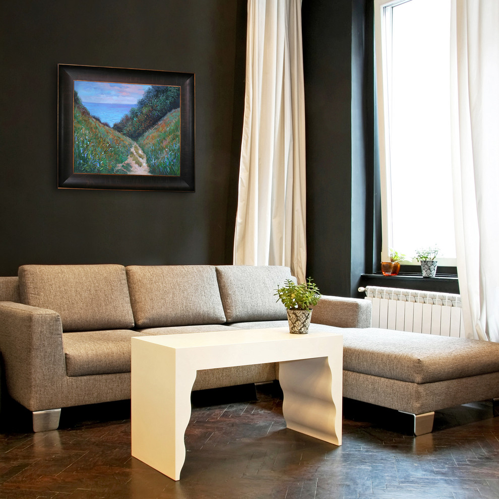 Ispirazione per un soggiorno minimalista con pareti marroni
