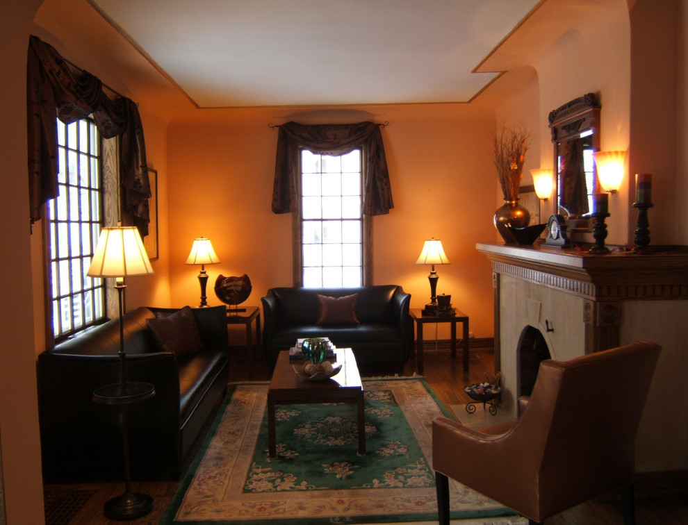 Идея дизайна: гостиная комната в викторианском стиле