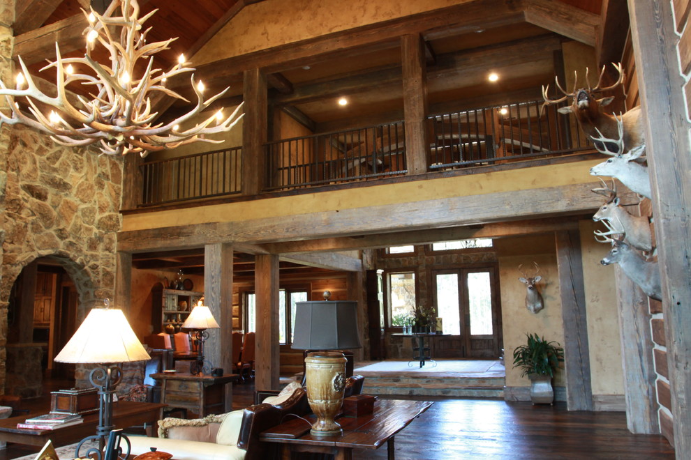 Olla, Louisana Hunting Lodge Traditional Living Room Other by