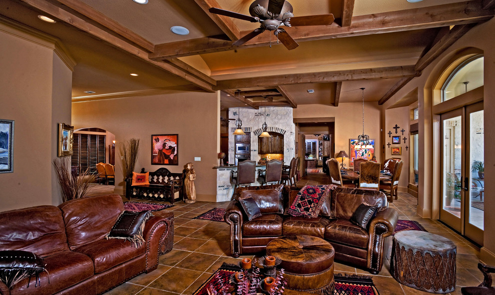 Rustic living room in Austin.