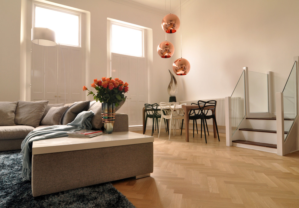 Contemporary living room in London.