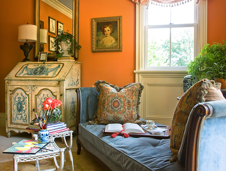 This is an example of a traditional living room in New Orleans.