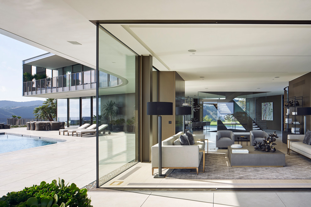 Стильный дизайн: огромная гостиная комната в стиле модернизм - последний тренд