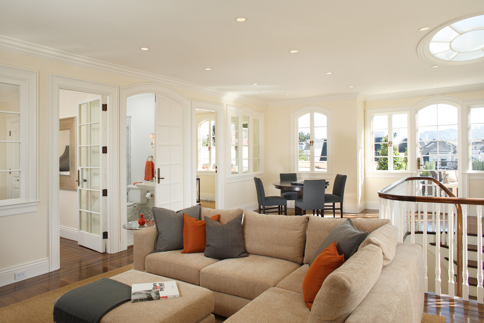 Photo of a contemporary living room in San Francisco with blue walls.