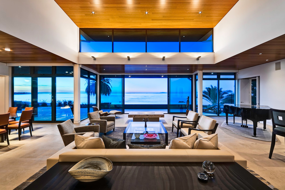 This is an example of a modern living room in Santa Barbara.