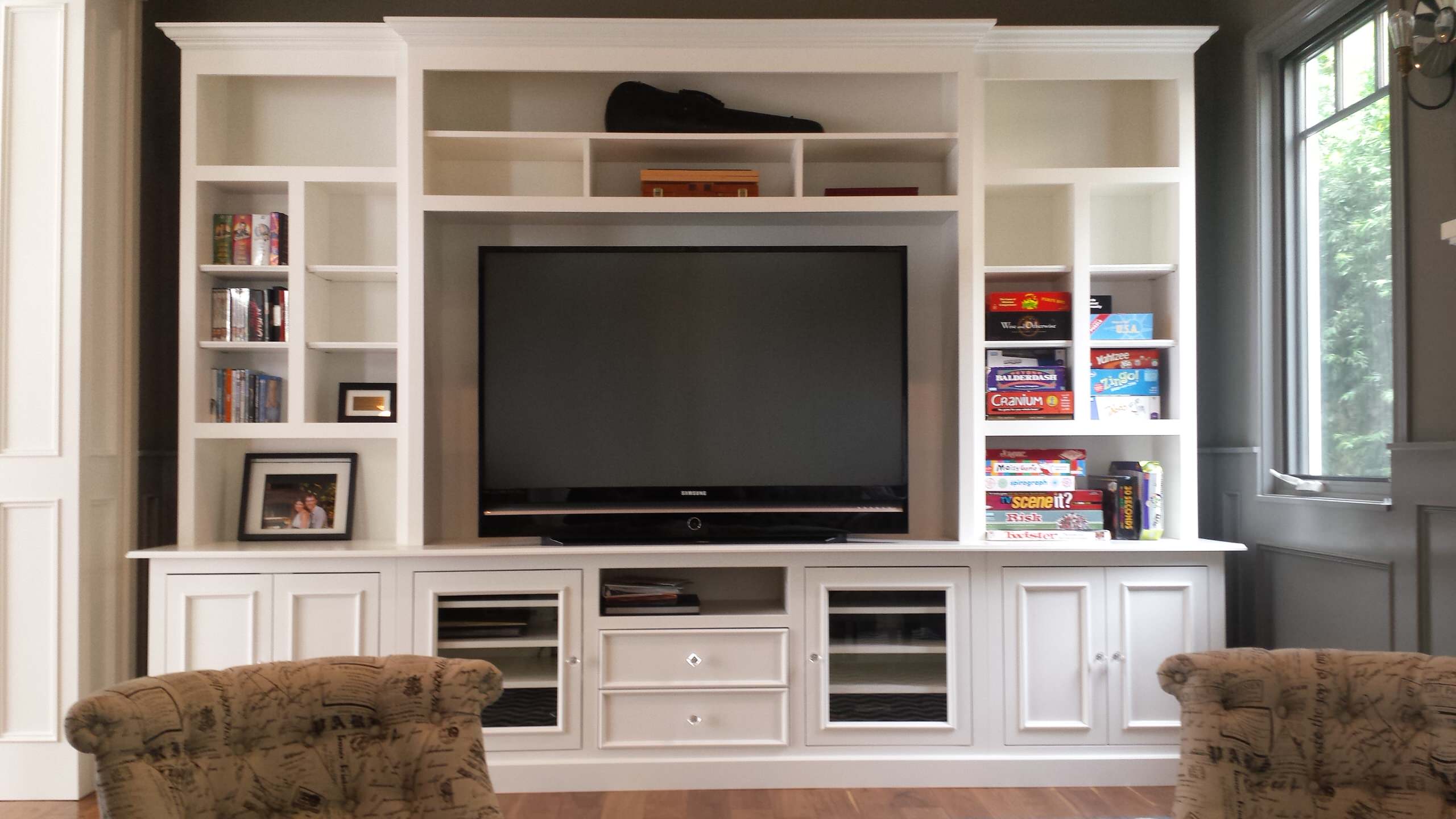 White Tv Wall Unit - Photos & Ideas | Houzz