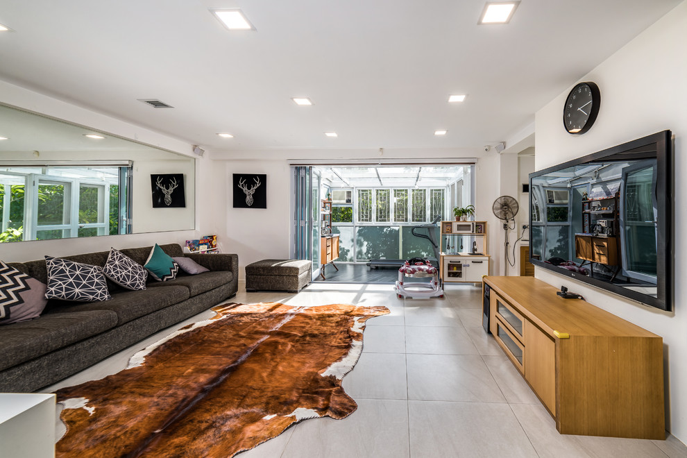 Photo of a contemporary living room in Hong Kong.