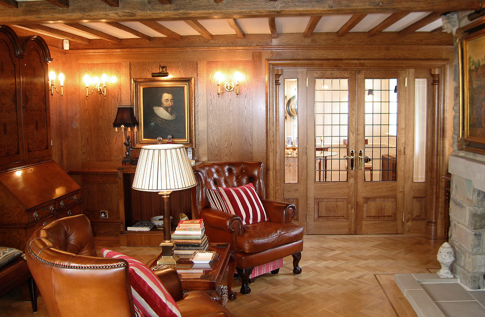 Panelling and joinery in a unique country house Traditional Living Room Kent by Mounts