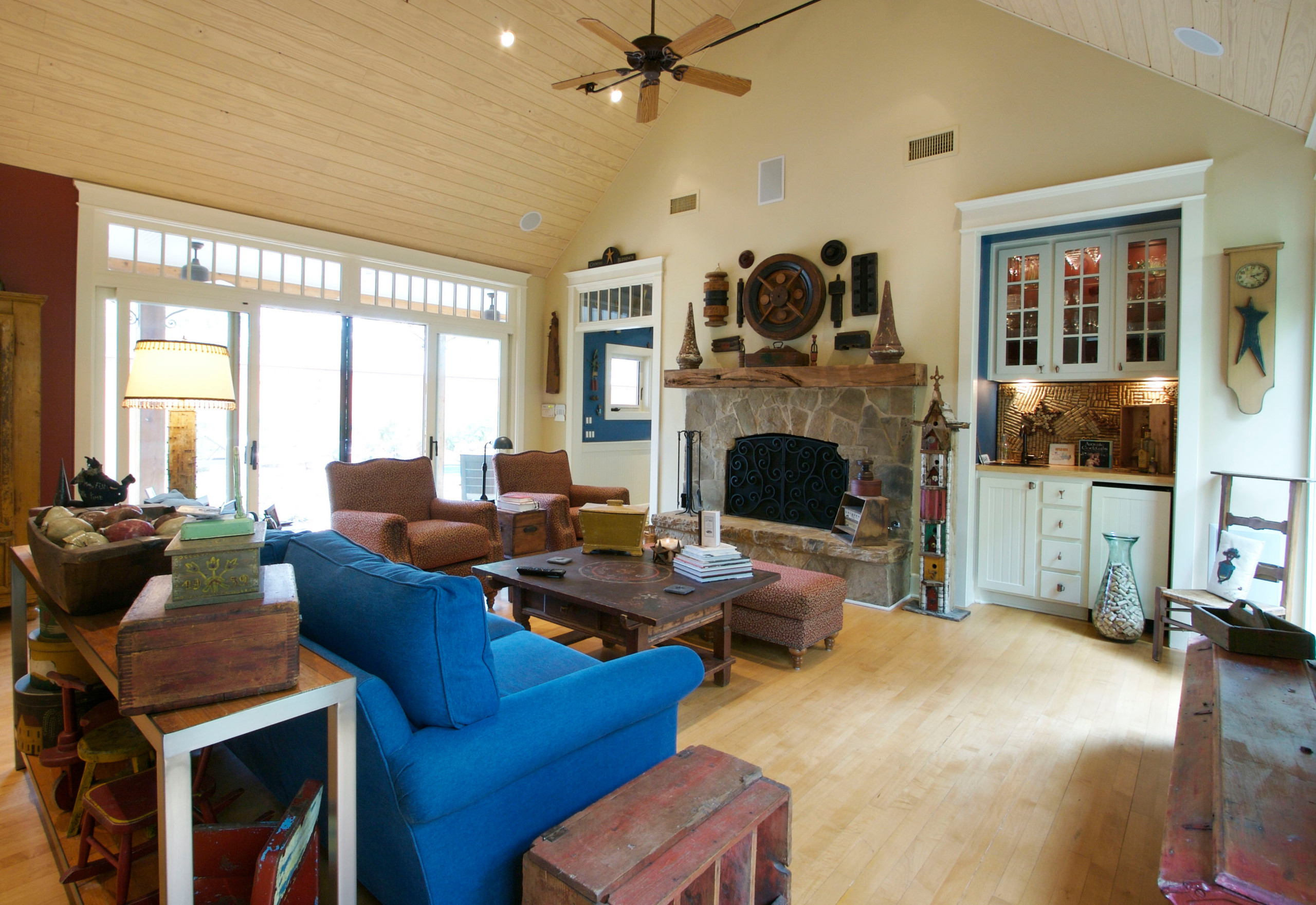 75 Beautiful Shabby Chic Style Living Room With A Bar Pictures Ideas November 21 Houzz