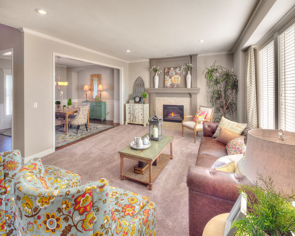 Pebblebrook/Craftsman Transitional Living Room Kansas City by