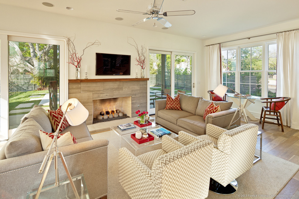 Traditional living room in Austin.