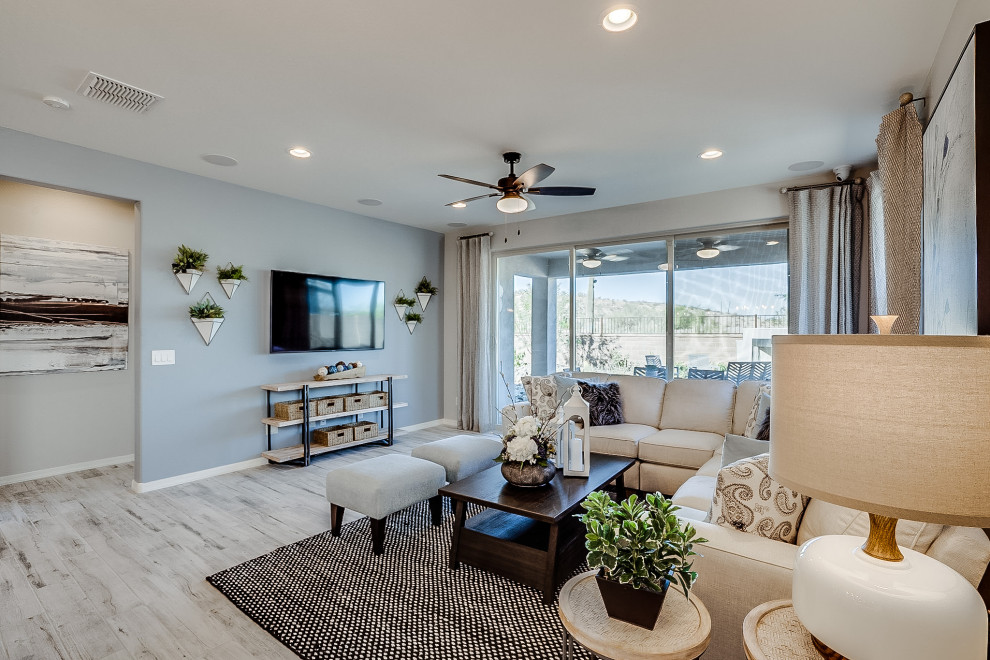 Phoenix, Arizona | Lucero in Estrella - Castillo Clover Living Room ...