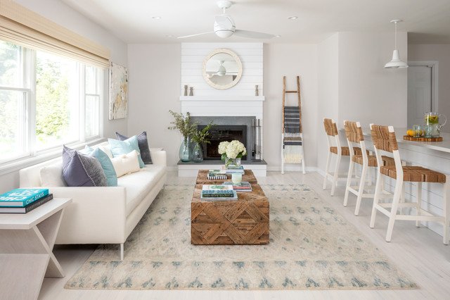 11 Area Rug Rules And How To Break Them, What Size Rug Under A Coffee Table