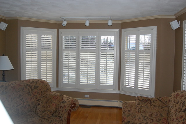 Plantation Shutters Klassisch Wohnbereich Boston Von Shades In Place Houzz