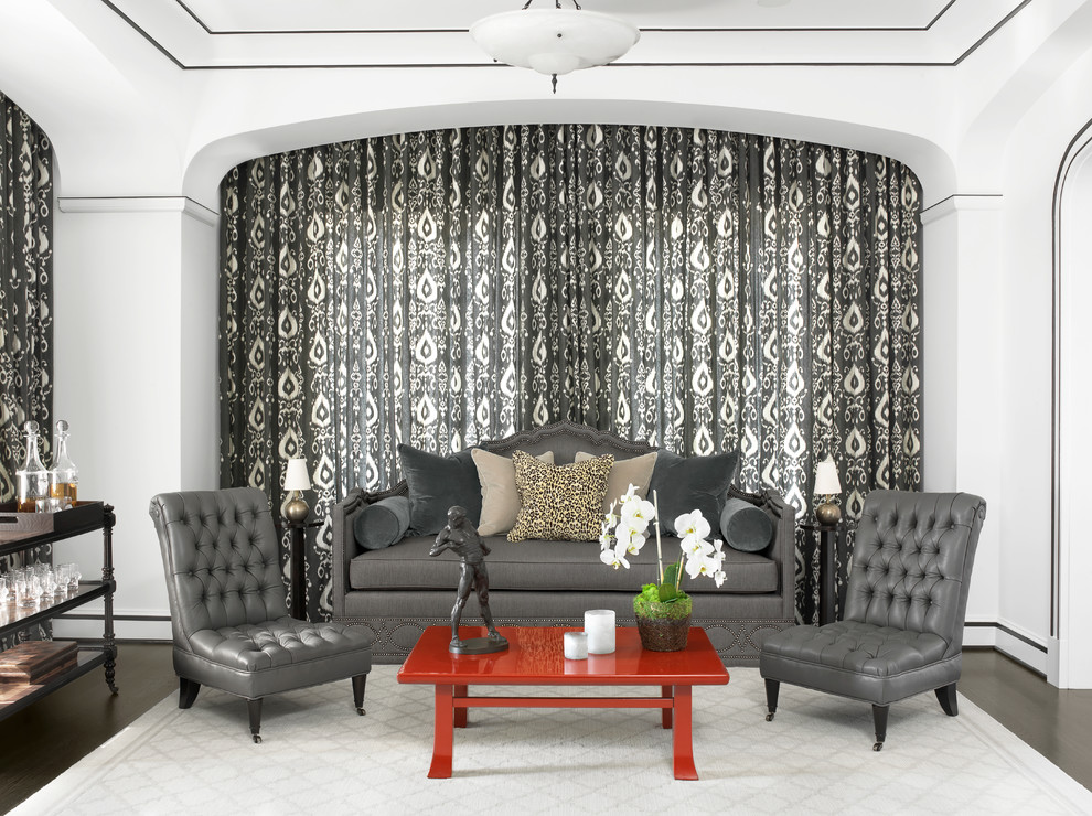 Inspiration for a timeless living room remodel in St Louis