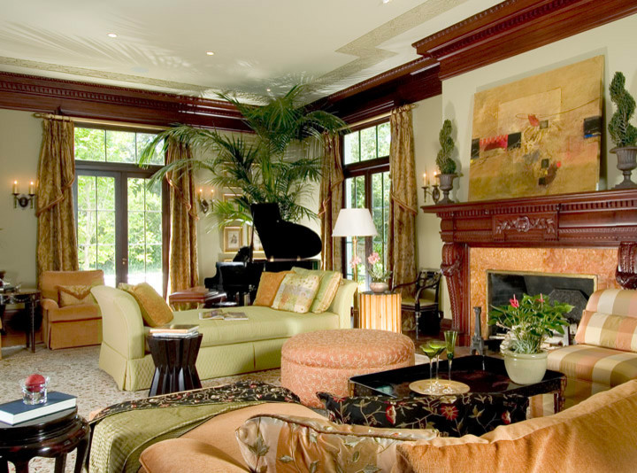 Großes, Repräsentatives, Abgetrenntes Klassisches Wohnzimmer mit grüner Wandfarbe, braunem Holzboden, Hängekamin und Kaminumrandung aus Stein in San Francisco