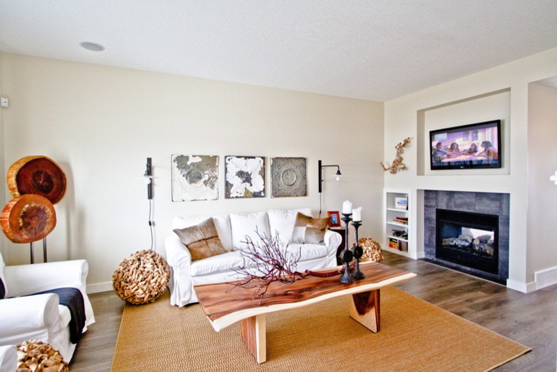 This is an example of a contemporary living room in Calgary.