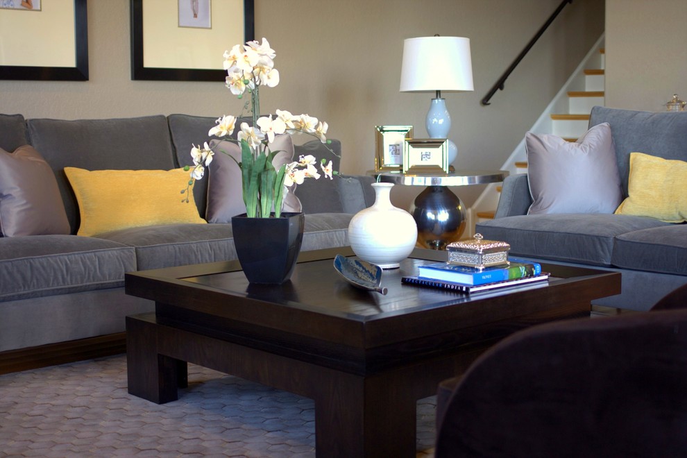 Presidential Way Contemporary Living Room Orlando by IN Studio