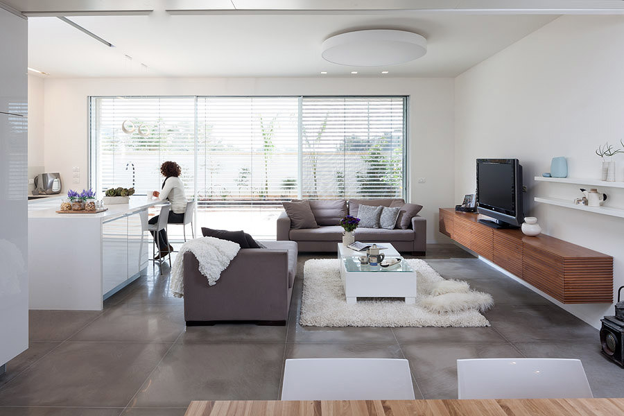 Modernes Wohnzimmer in Tel Aviv