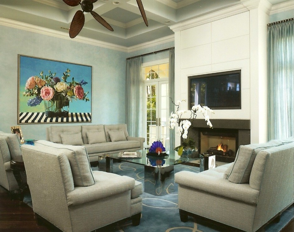 This is an example of a classic living room in Miami.