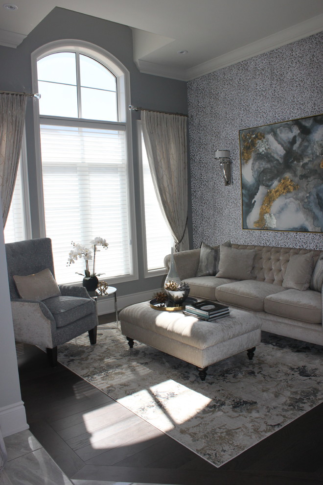 Inspiration for a transitional living room remodel in Toronto