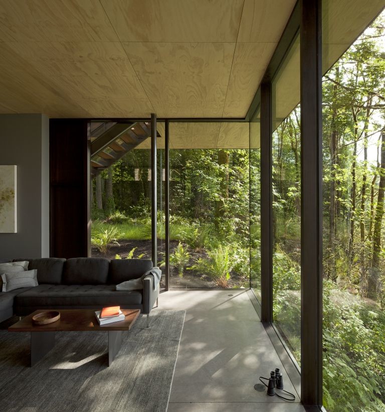 Photo of a contemporary living room in Seattle.