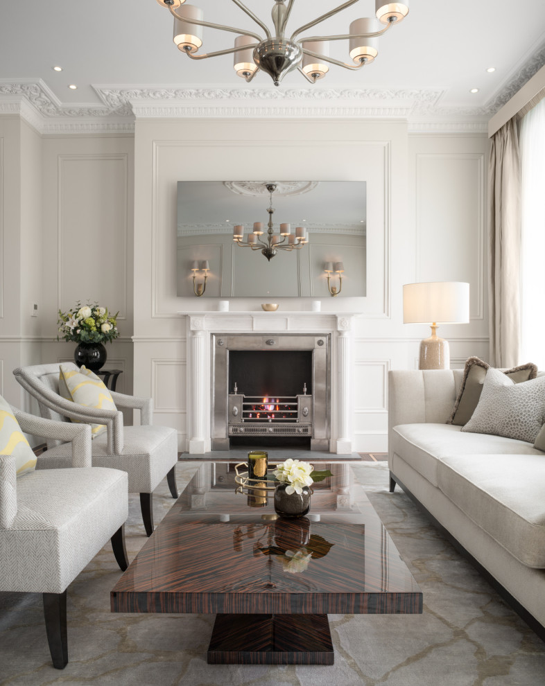 Inspiration for a transitional living room remodel in London