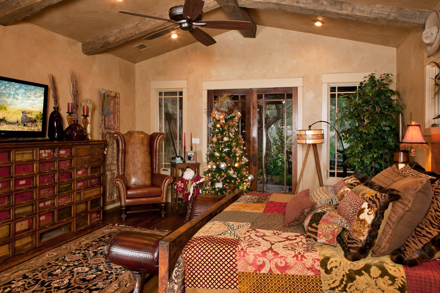 This is an example of a farmhouse living room in Austin.