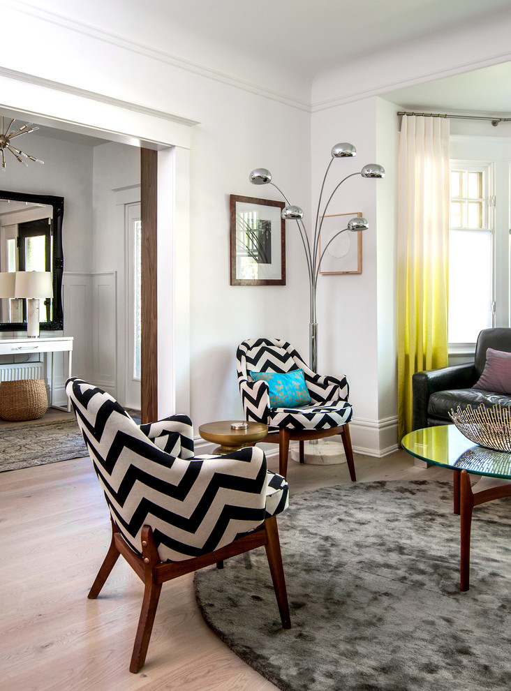 Living room - transitional living room idea in Toronto