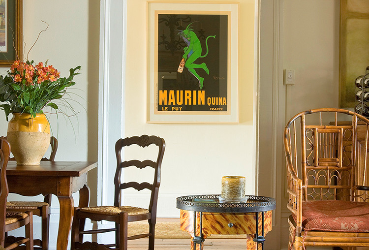 Inspiration for a contemporary living room in New Orleans.