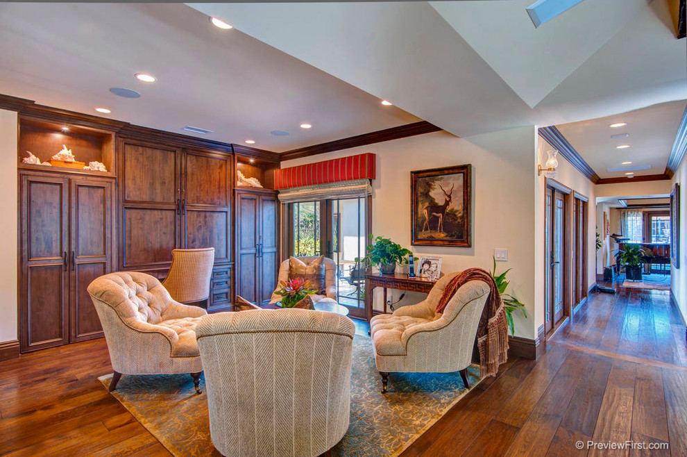Living room - craftsman living room idea in Orange County