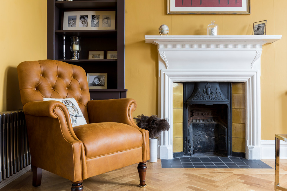 Example of a classic living room design in London