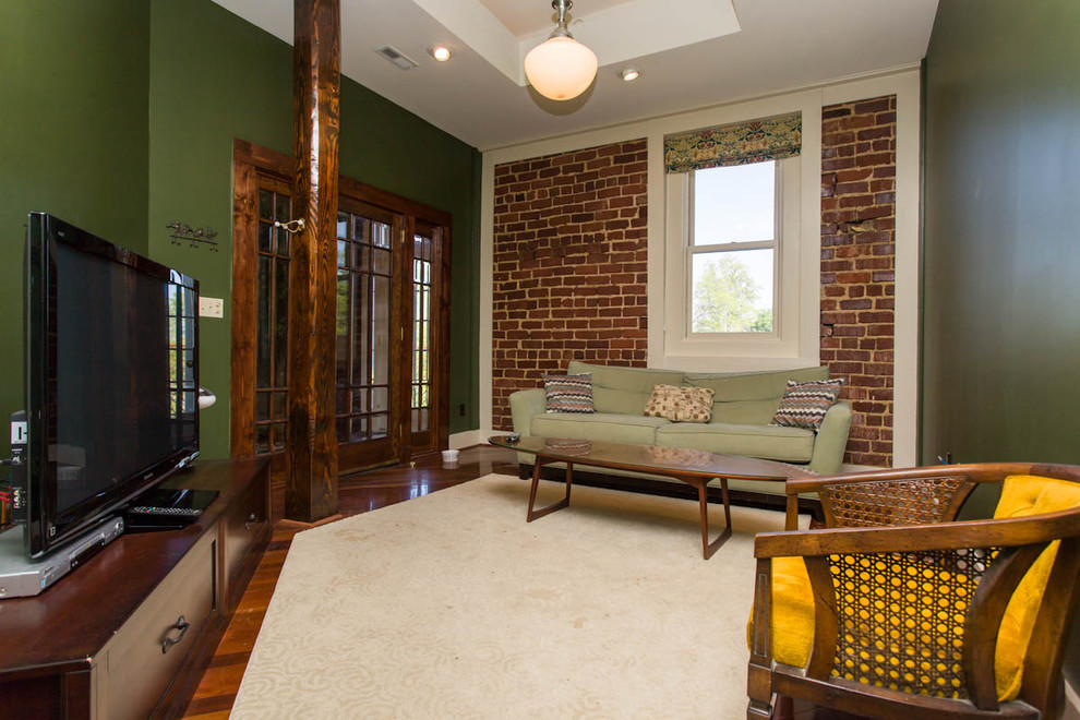 Example of an eclectic living room design in Louisville